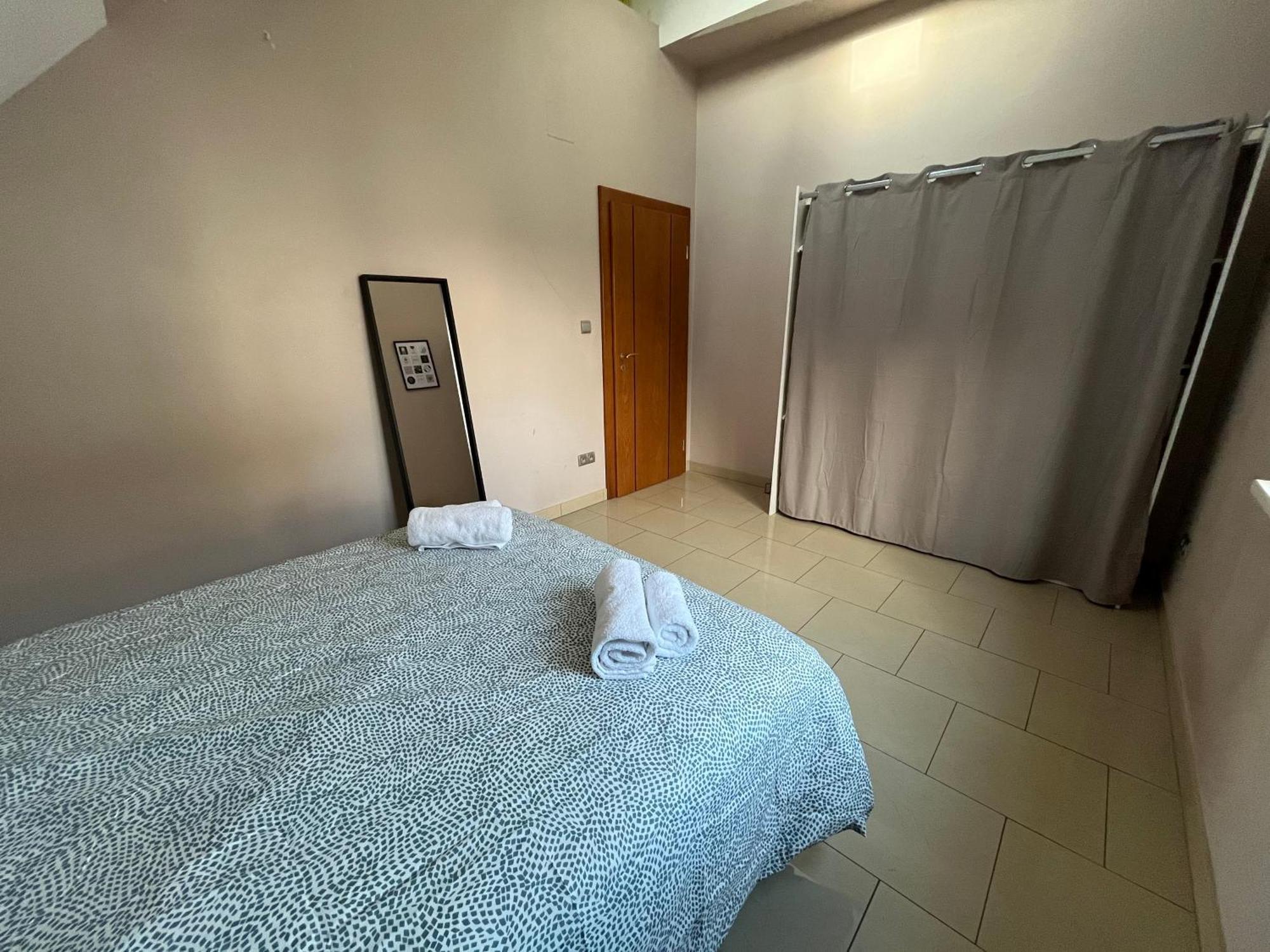 Villa Avec Piscine Interieure 奥尔泽姆 外观 照片