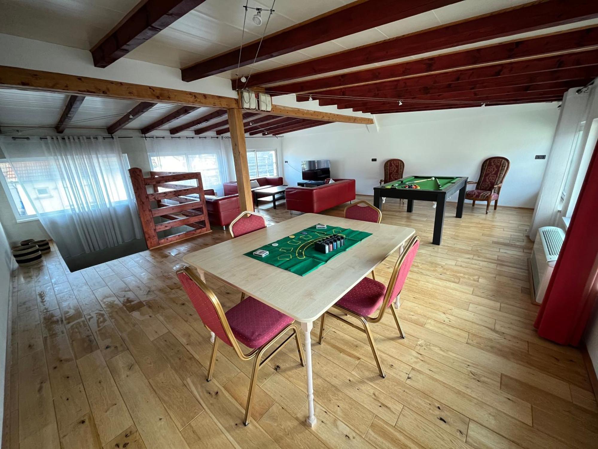 Villa Avec Piscine Interieure 奥尔泽姆 外观 照片